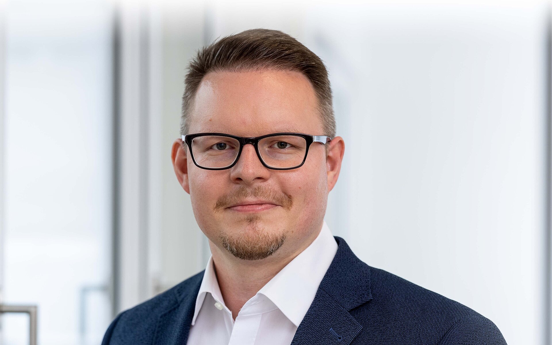 Ihr Ansprechpartner für Research and Development Labels ist Holger Knöll